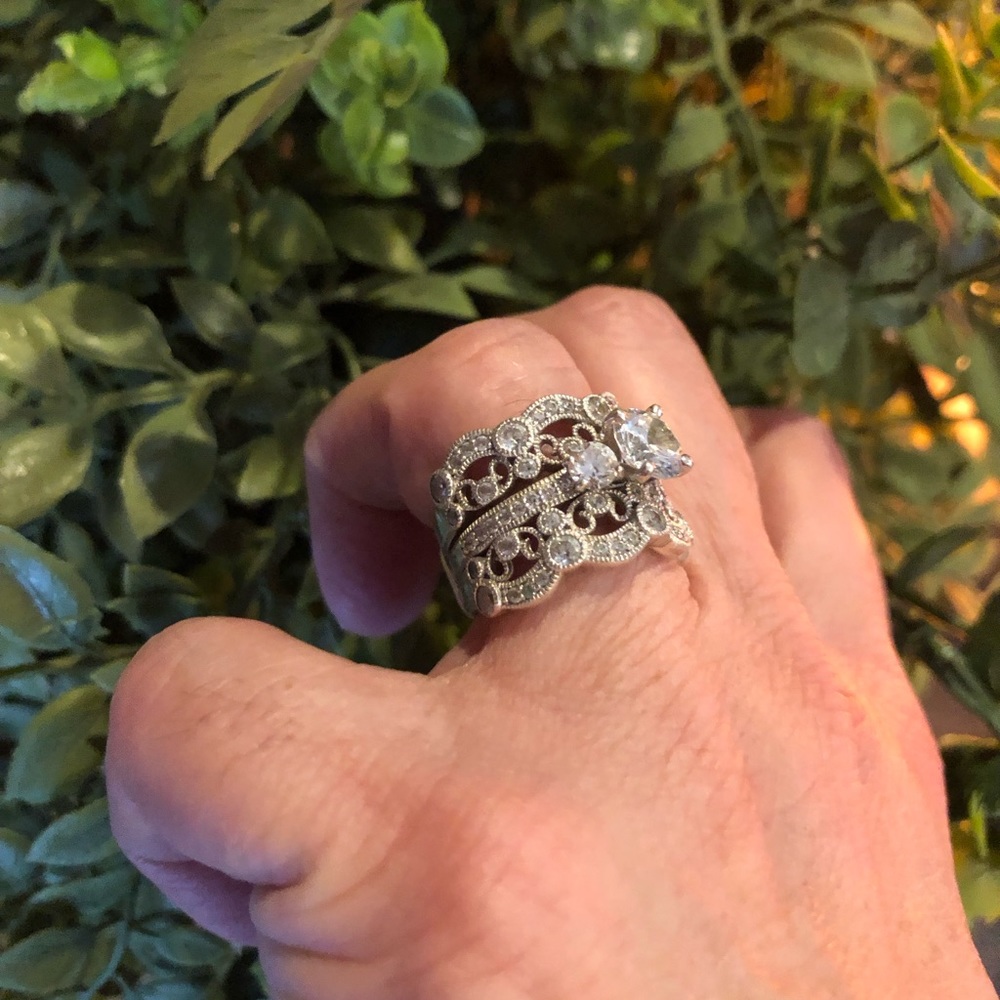 DiamonArt Cubic Zirconia Sterling Silver Vintage-Style Bridal Ring and Guard Set